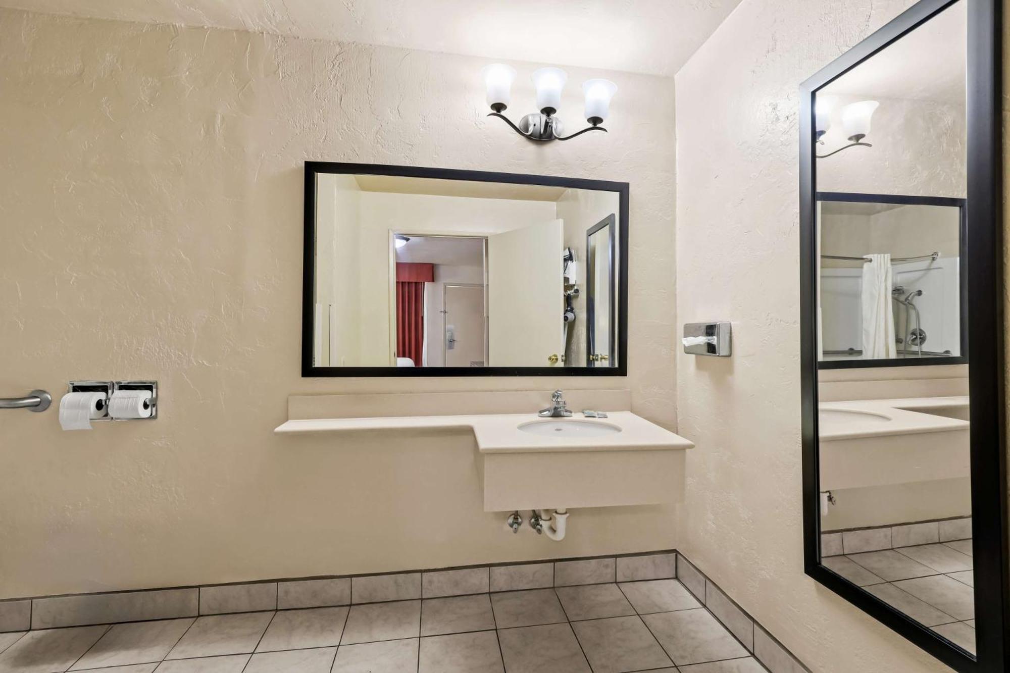 Surestay By Best Western 3*
